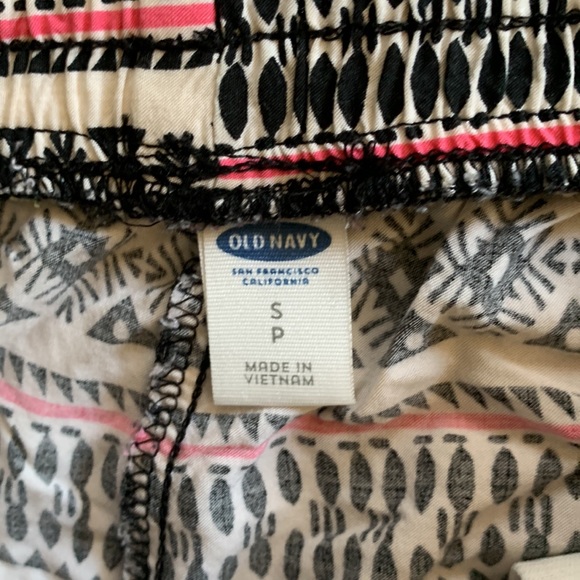 Old Navy sz S two pair short bundle euc - Picture 3 of 7